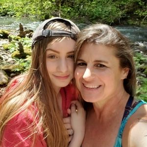 Hi, I'm Sharon (Kaitlynn's mama)